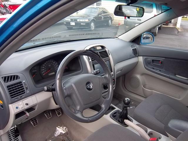 Kia Spectra5 2005 photo 2