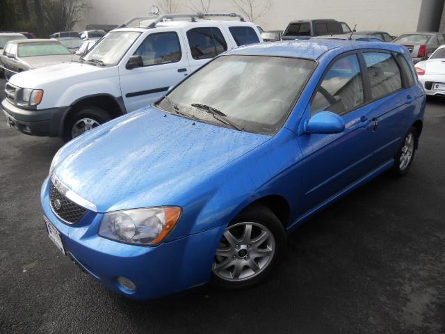 Kia Spectra5 2005 photo 5