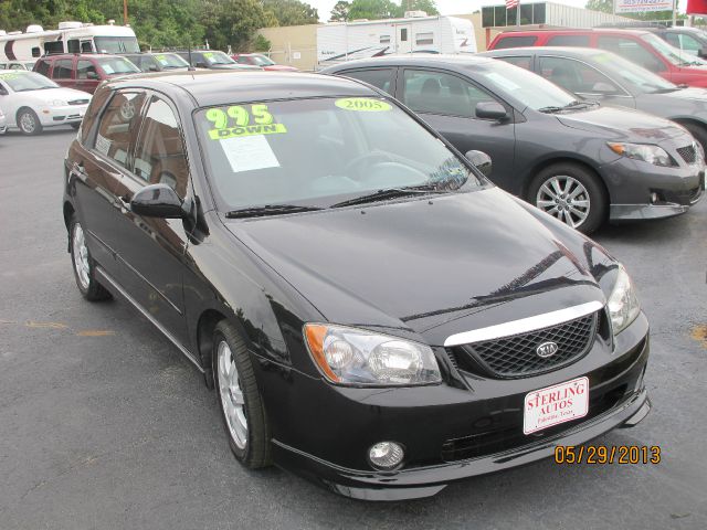 Kia Spectra5 2005 photo 1