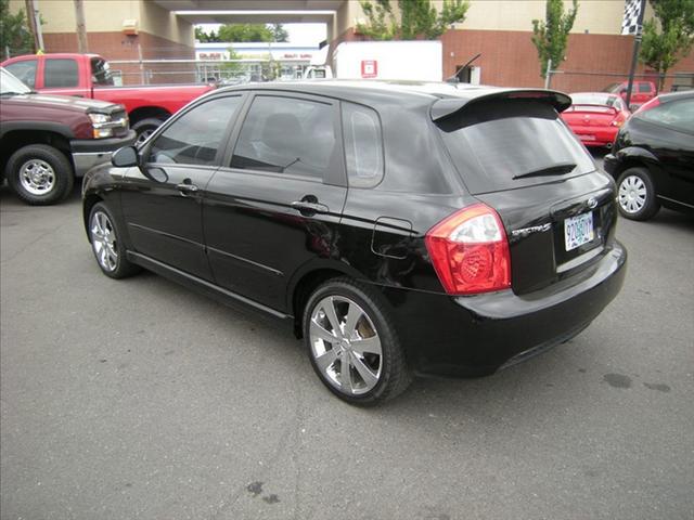 Kia Spectra5 2008 photo 2