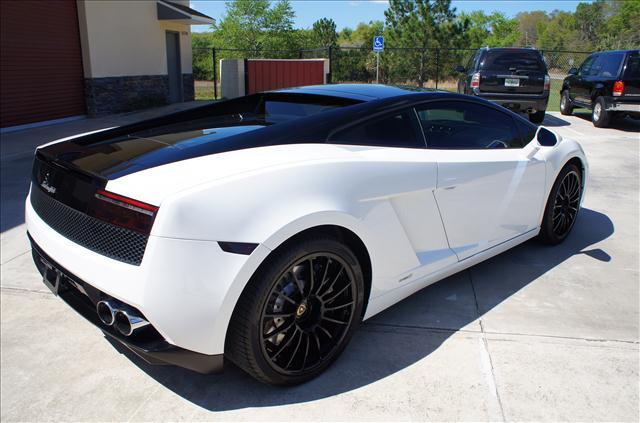 Lamborghini Gallardo 2011 photo 2