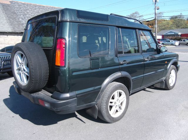 Land Rover Discovery 2003 photo 2