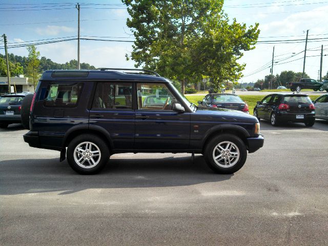 Land Rover Discovery 2003 photo 1