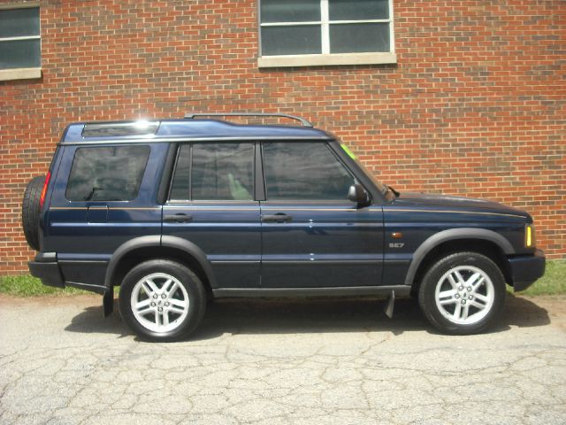 Land Rover Discovery 2003 photo 3