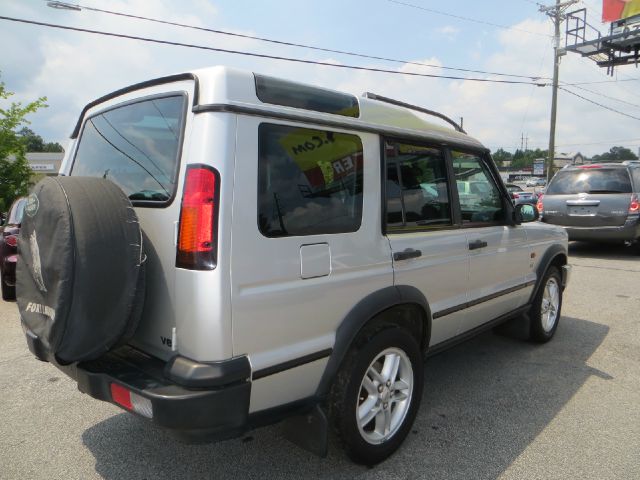 Land Rover Discovery 2003 photo 1