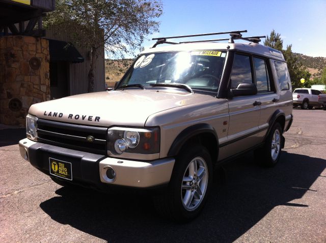 Land Rover Discovery 2003 photo 3