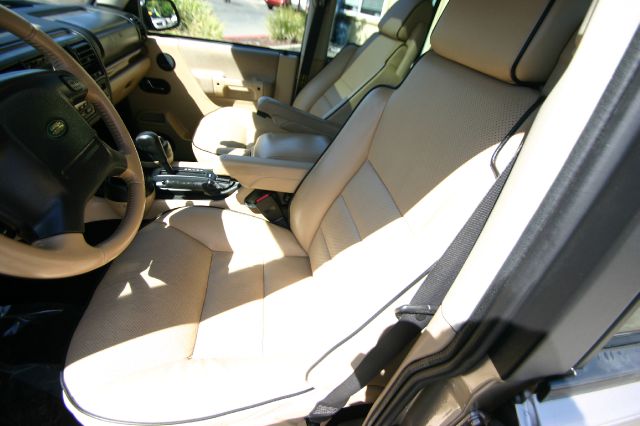 Land Rover Discovery 2003 photo 4