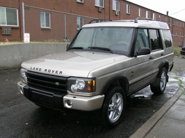 Land Rover Discovery 2003 photo 4