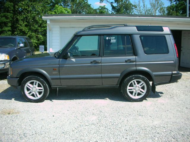 Land Rover Discovery 2003 photo 4