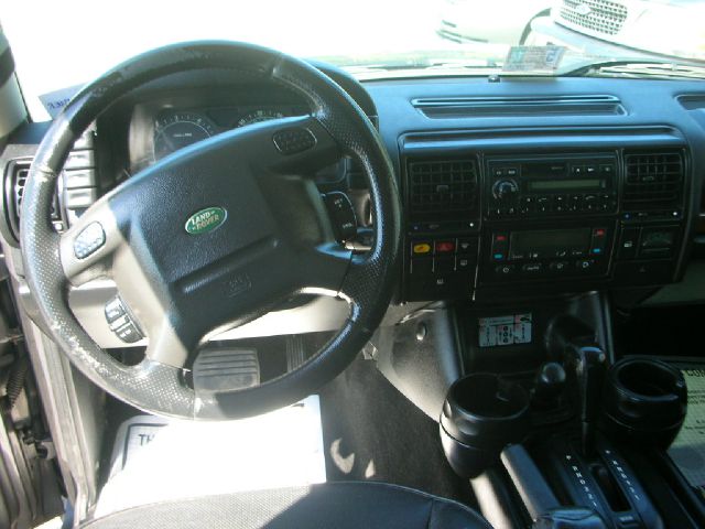 Land Rover Discovery 2003 photo 7