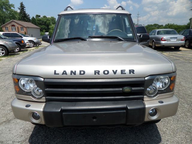 Land Rover Discovery 2003 photo 2