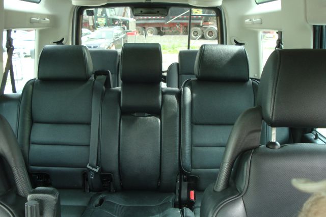 Land Rover Discovery 2004 photo 13