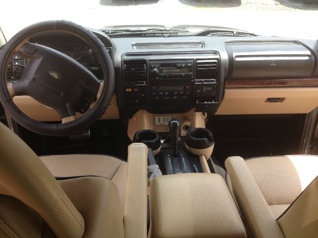 Land Rover Discovery 2004 photo 3