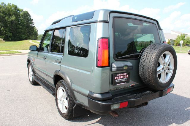 Land Rover Discovery SE SUV