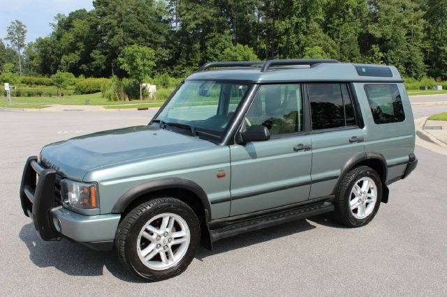 Land Rover Discovery 2004 photo 3