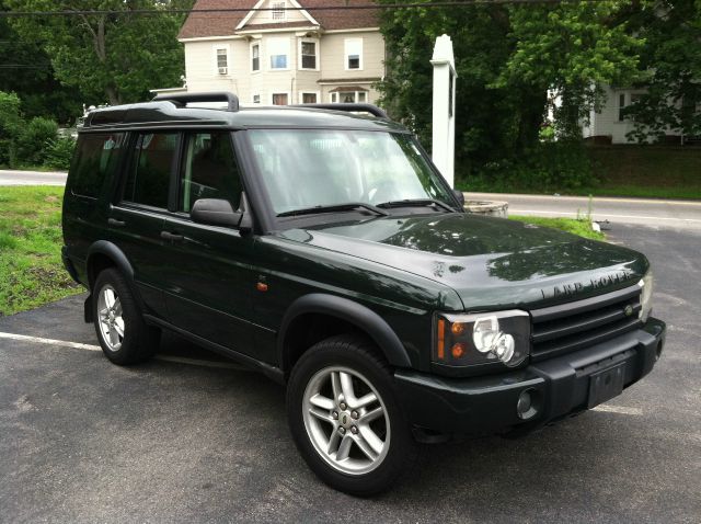 Land Rover Discovery 2004 photo 2