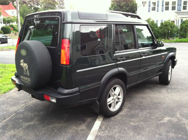 Land Rover Discovery 2004 photo 3