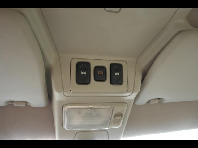 Land Rover Discovery 2004 photo 1