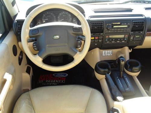 Land Rover Discovery 2004 photo 1