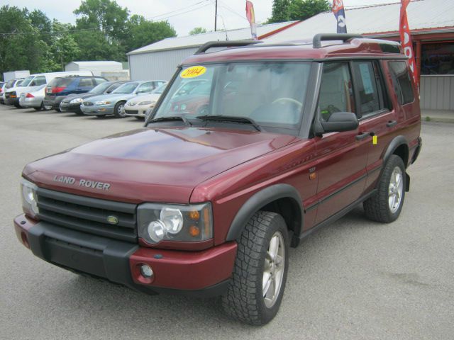 Land Rover Discovery 2004 photo 1