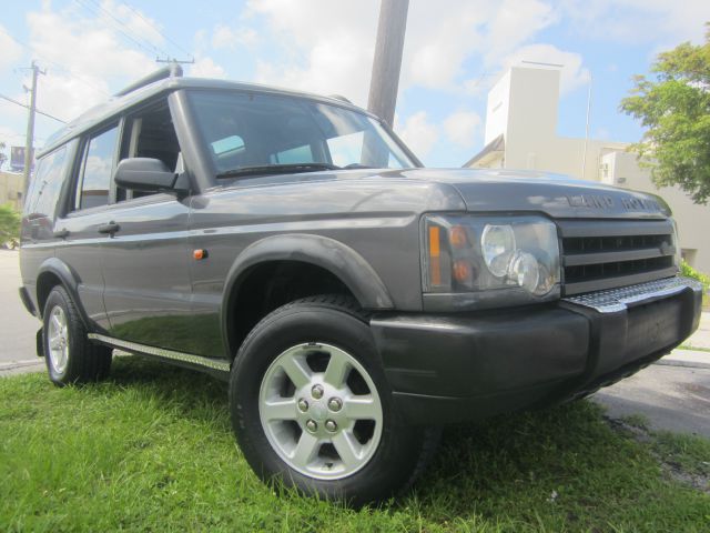 Land Rover Discovery 2004 photo 2