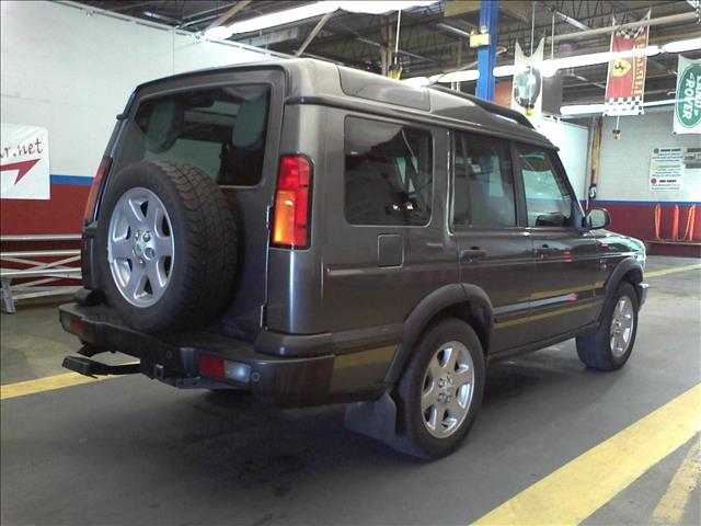 Land Rover Discovery 2004 photo 1