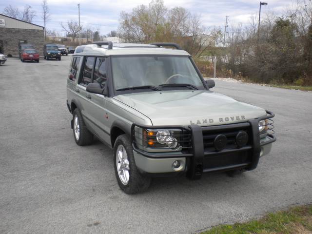 Land Rover Discovery 2004 photo 1