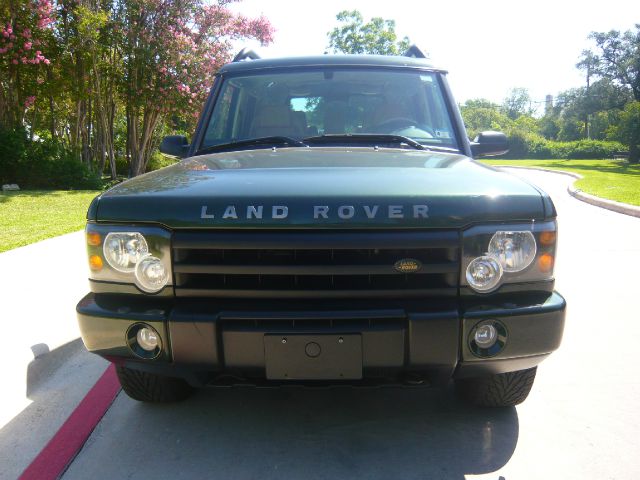 Land Rover Discovery 2004 photo 2