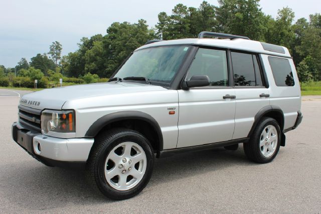 Land Rover Discovery 2004 photo 4