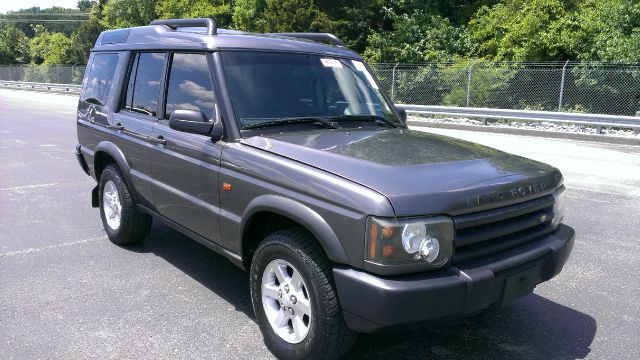 Land Rover Discovery 2004 photo 3