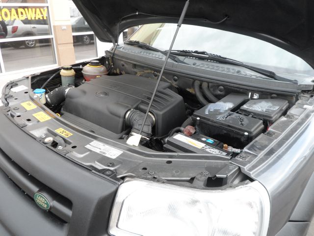 Land Rover Freelander 2003 photo 4