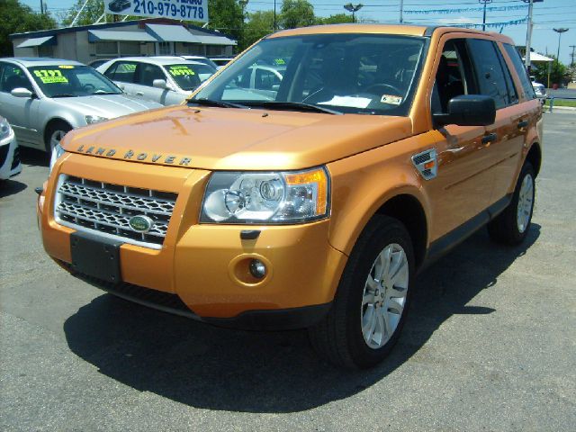 Land Rover LR2 2008 photo 3