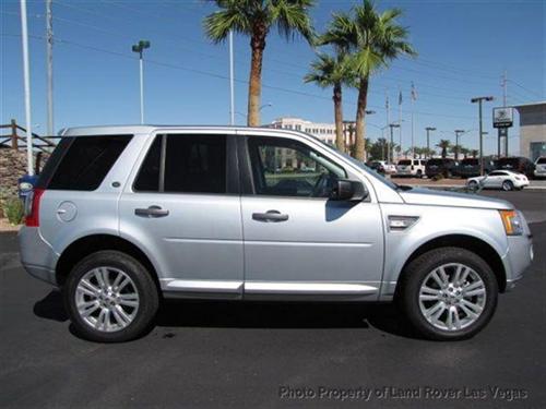 Land Rover LR2 2010 photo 4