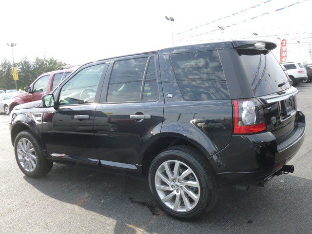 Land Rover LR2 2011 photo 3