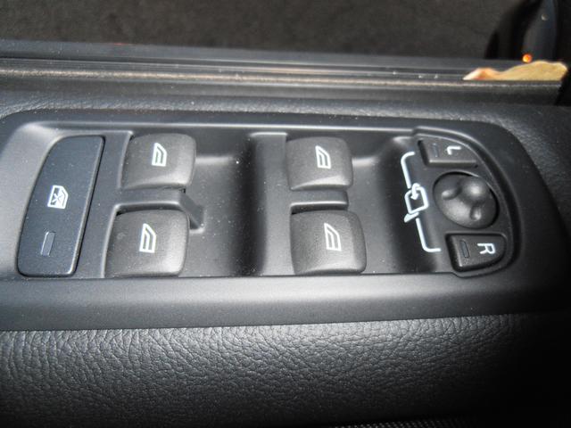 Land Rover LR4 2012 photo 5