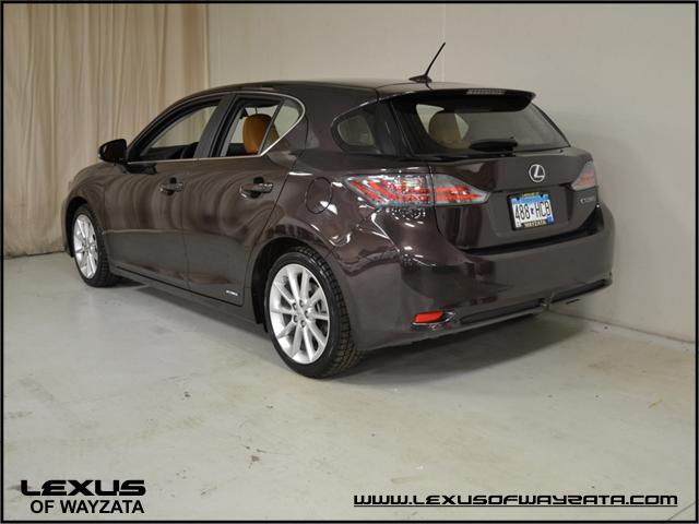 Lexus CT 200h 2012 photo 3