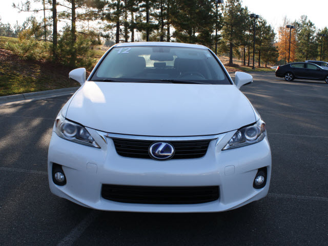 Lexus CT 200h 2012 photo 1