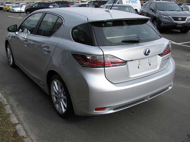 Lexus CT 200h 2012 photo 4