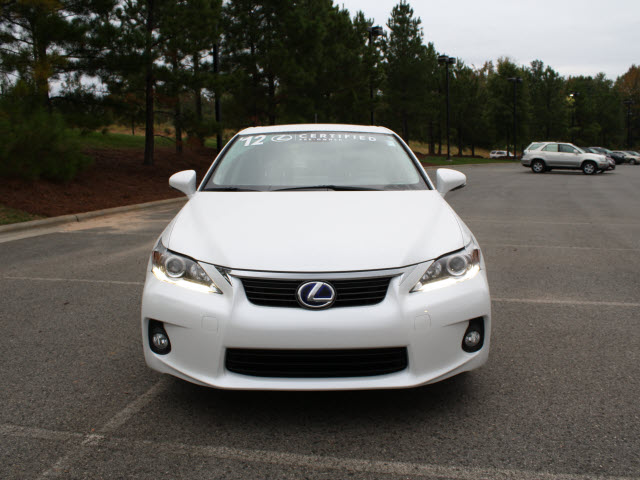 Lexus CT 200h 2012 photo 1