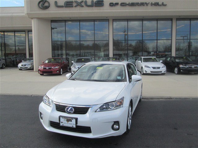 Lexus CT 200h 2012 photo 1