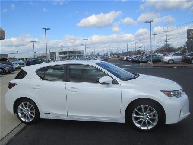 Lexus CT 200h 2012 photo 4