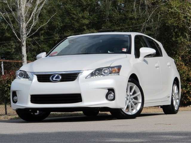 Lexus CT 200h 2012 photo 1