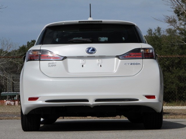 Lexus CT 200h 2012 photo 5