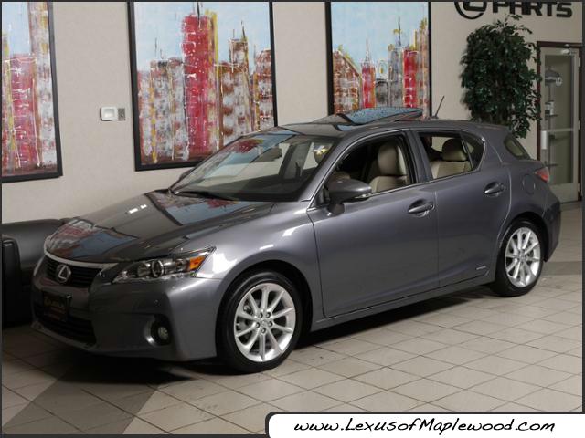 Lexus CT 200h 2012 photo 1