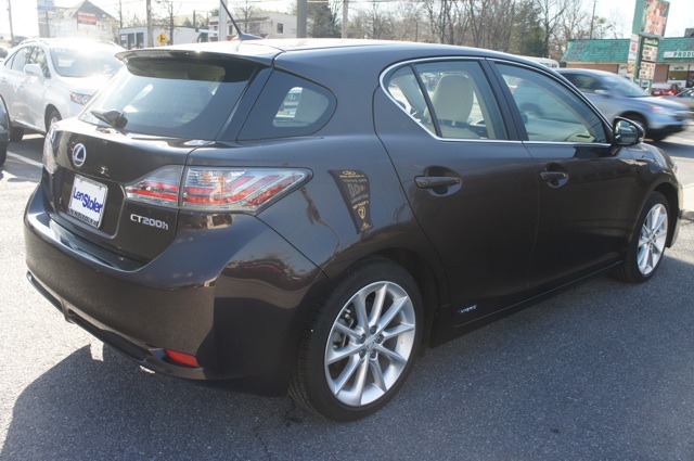 Lexus CT 200h 2012 photo 4