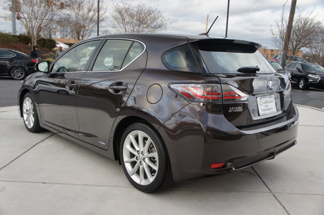 Lexus CT 200h 2012 photo 2