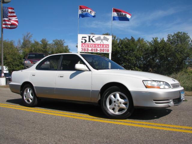 Lexus ES 300 Unknown Sedan