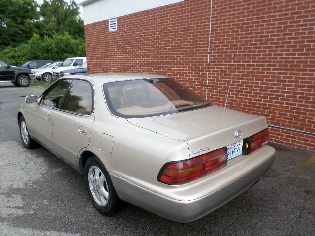 Lexus ES 300 1993 photo 2