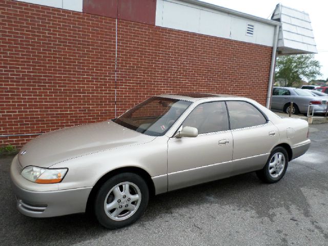 Lexus ES 300 1993 photo 3