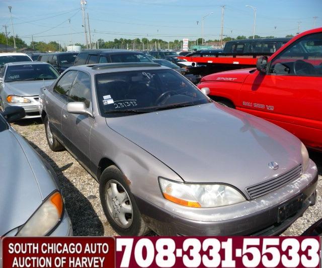 Lexus ES 300 Base Sedan